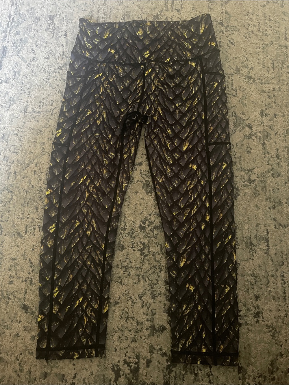 CVG Constantly Varied Gear Squat Leggings Capri